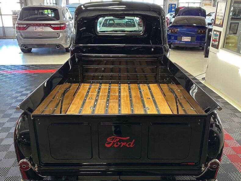 1949 Ford F-3