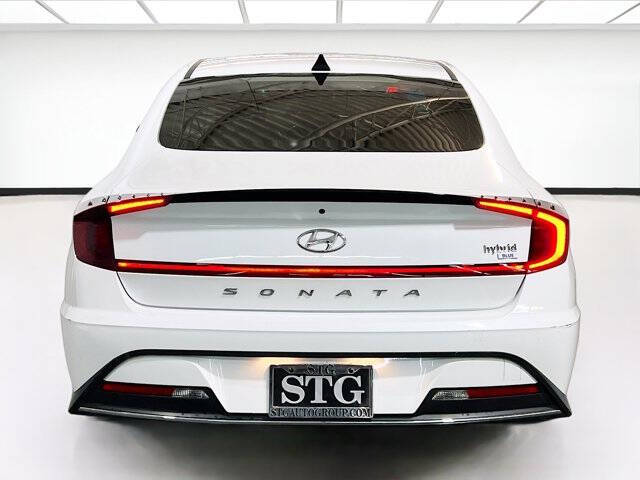 2022 Hyundai Sonata Hybrid Blue