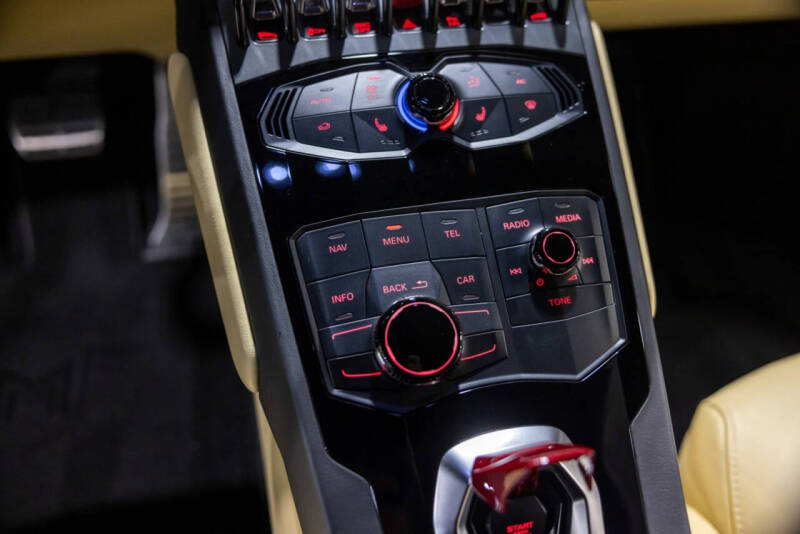 2016 Lamborghini Huracan LP 610-4