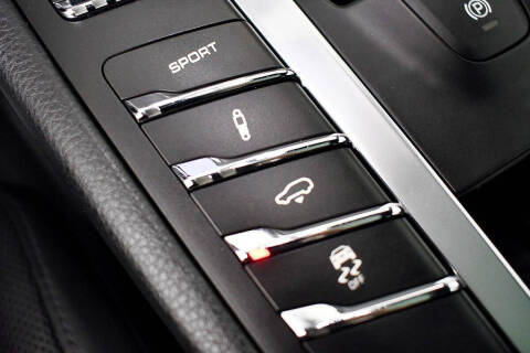 2017 Porsche Macan GTS