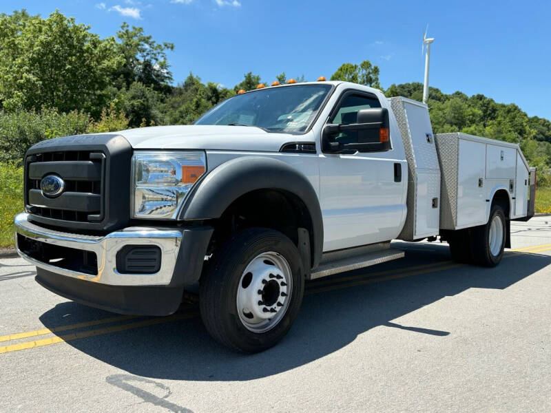 2016 Ford F-550 Super Duty for sale at Jim's Hometown Auto Sales LLC in Cambridge OH