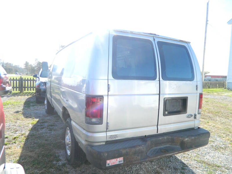 2004 Ford E-Series for sale at Auto House Of Fort Wayne in Fort Wayne IN