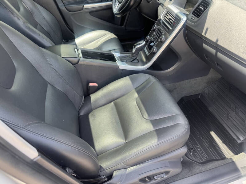 2015 Volvo V60 T5 Premier