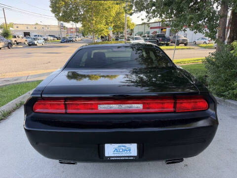 2013 Dodge Challenger SXT