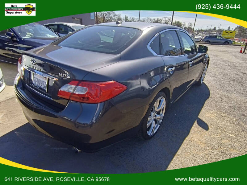2011 Infiniti M37