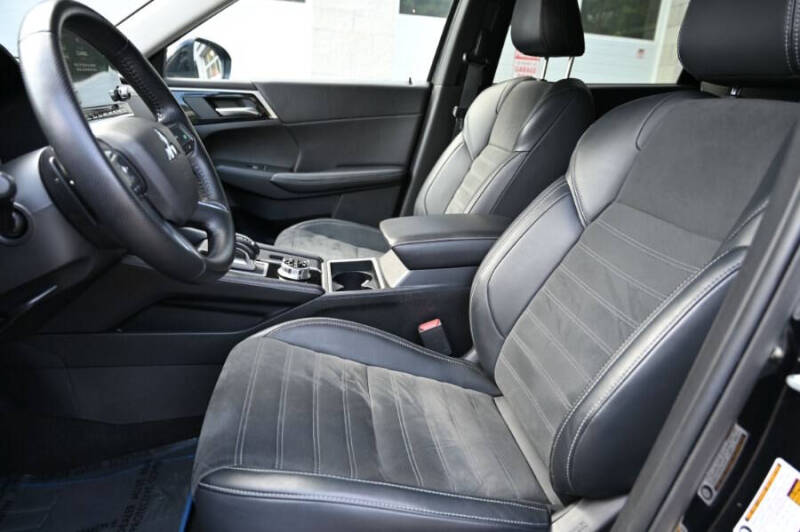 2023 Mitsubishi Outlander PHEV