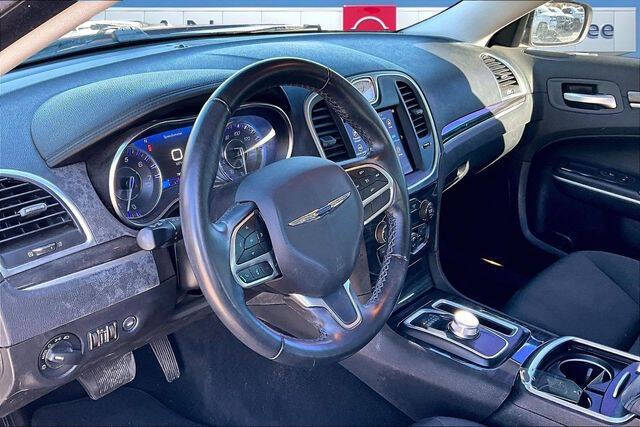 2021 Chrysler 300 Touring