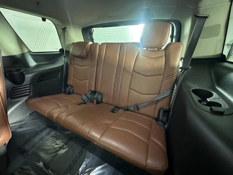 2017 Cadillac Escalade Luxury