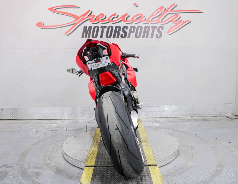 2023 Ducati Panigale V4 S