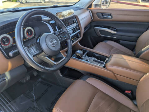 2024 Nissan Pathfinder Platinum