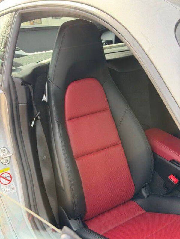 2024 Porsche 718 Cayman