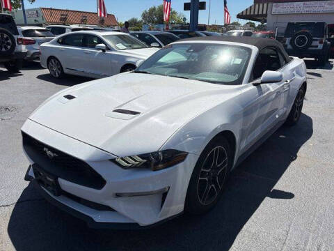 2022 Ford Mustang EcoBoost