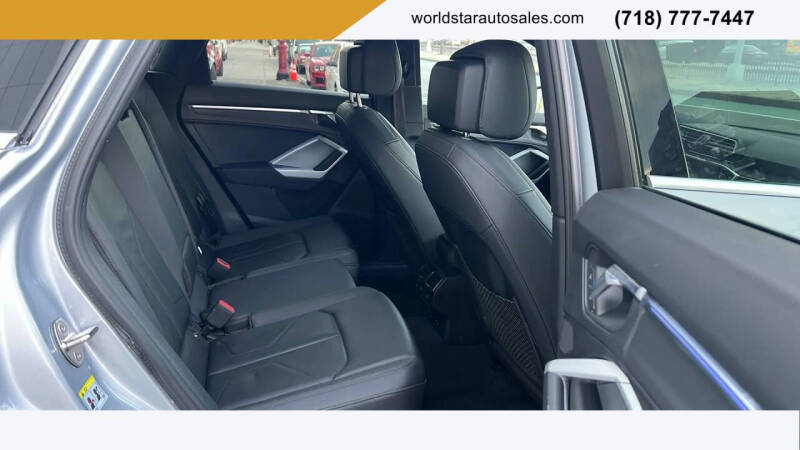 2022 Audi Q3 quattro Premium Plus 40 TFSI