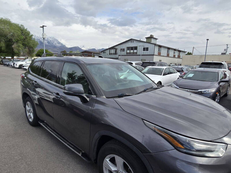 2021 Toyota Highlander LE