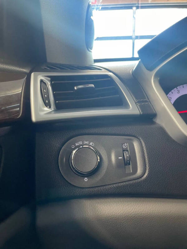 2011 Cadillac SRX Luxury Collection