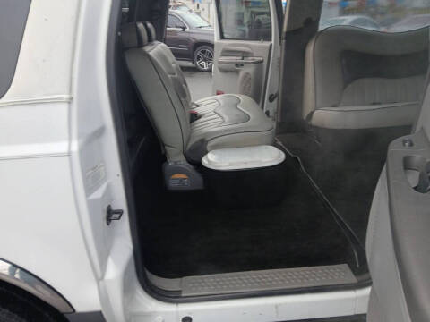 2003 Ford Excursion XLT