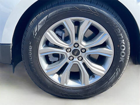 2024 Ford Edge Titanium