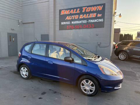 2009 Honda Fit for sale at Small Town Auto Sales Inc. in Hazleton PA