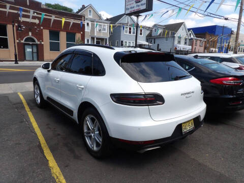 2017 Porsche Macan