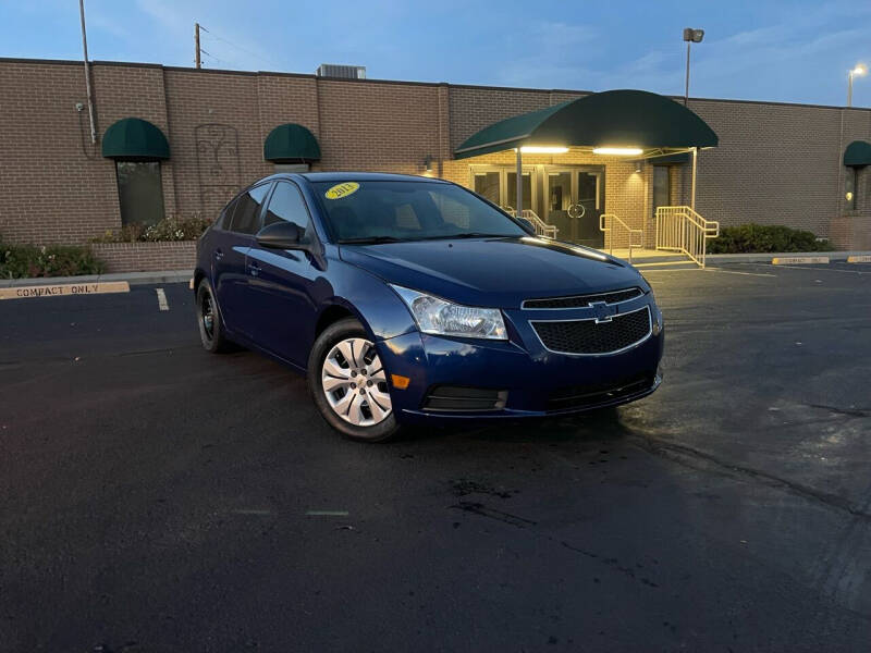 2013 Chevrolet Cruze for sale at Modern Auto in Denver CO