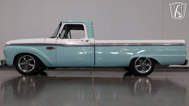 1965 Ford F-100