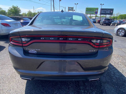 2017 Dodge Charger SXT