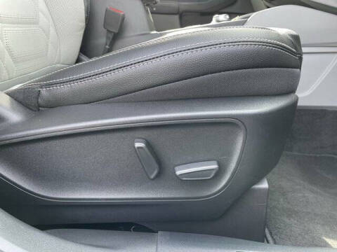 2024 Ford Escape Hybrid Platinum