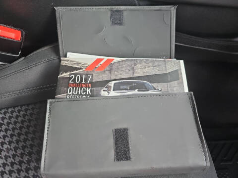 2017 Dodge Challenger SXT