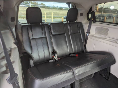 2015 Chrysler Town and Country Touring