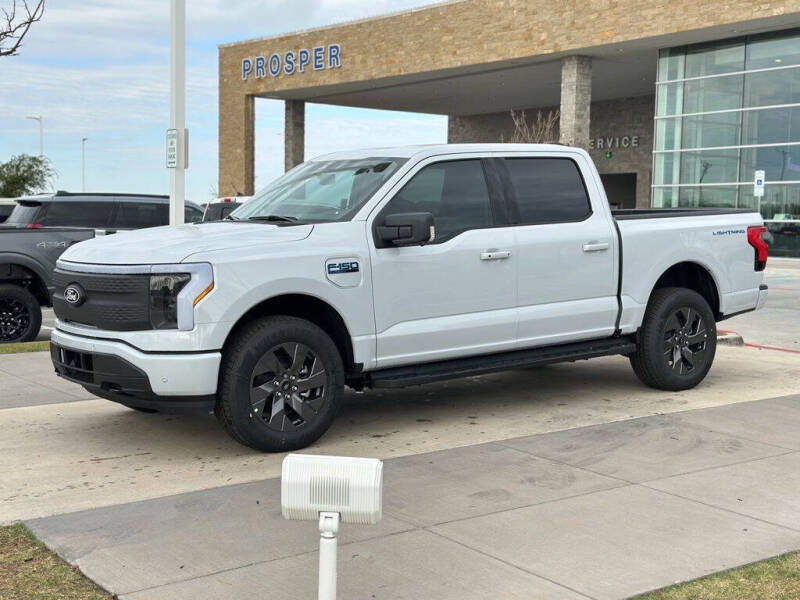 2025 Ford F-150 Lightning Flash