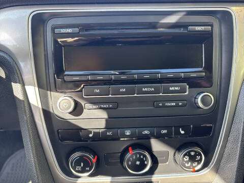 2015 Volkswagen Passat 1.8T Wolfsburg Edition