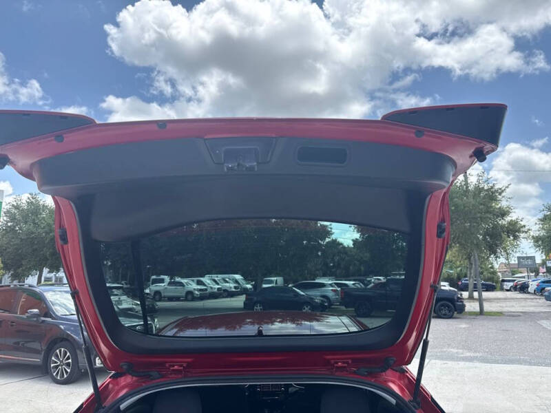 2020 Toyota Prius LE