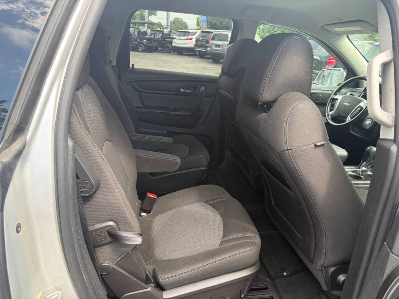 2017 Chevrolet Traverse LT