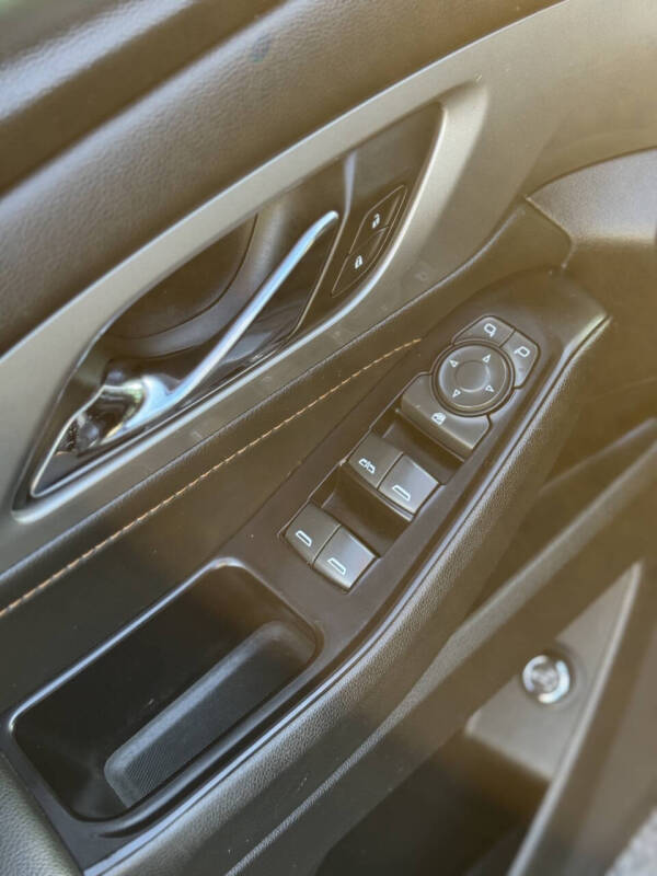 2020 Chevrolet Traverse LT Leather