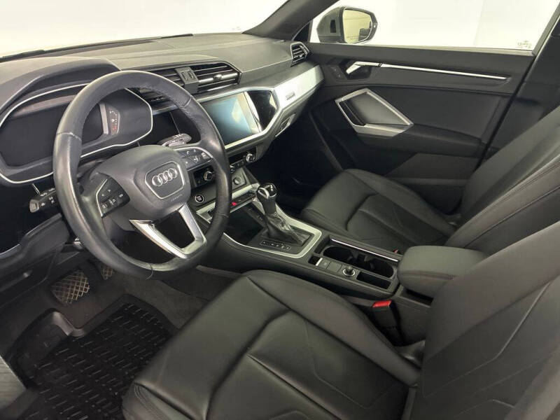 2021 Audi Q3 quattro S line Premium 45 TFSI