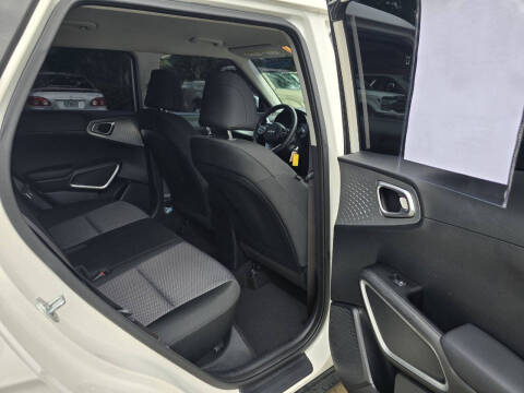 2023 Kia Soul LX