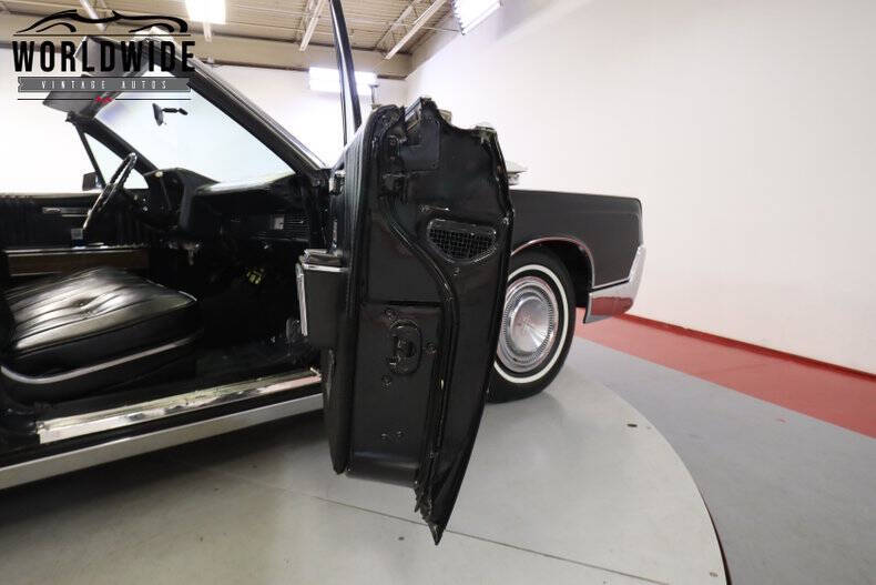 1967 Lincoln Continental