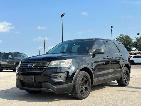 2017 Ford Explorer for sale at Chiefs Auto Group in Hempstead TX