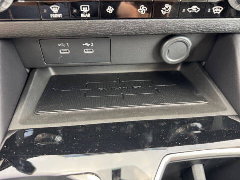 2025 Mitsubishi Outlander ES