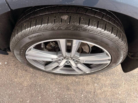 2020 Volvo XC60 T5 Momentum