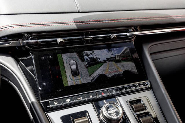 2024 Aston Martin DB12 V8