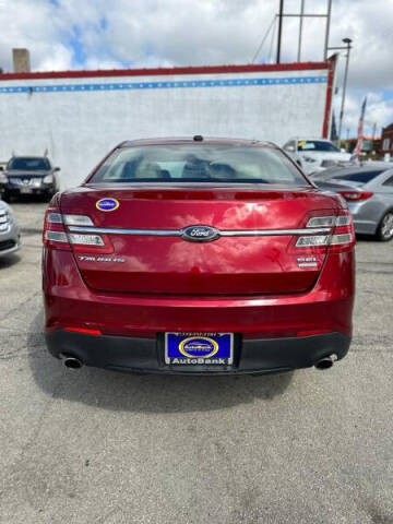 2013 Ford Taurus SEL