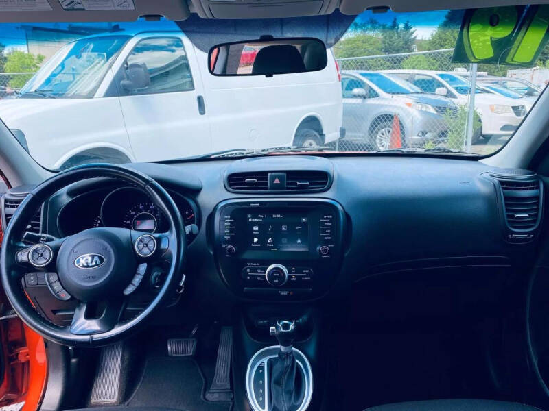 2019 Kia Soul +