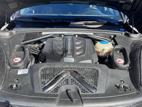 2017 Porsche Macan S