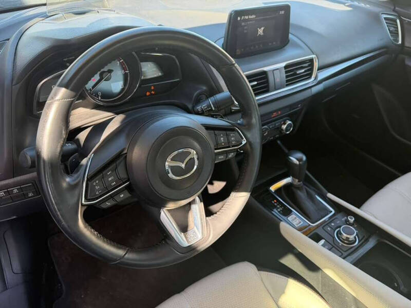 2018 Mazda MAZDA3 Grand Touring