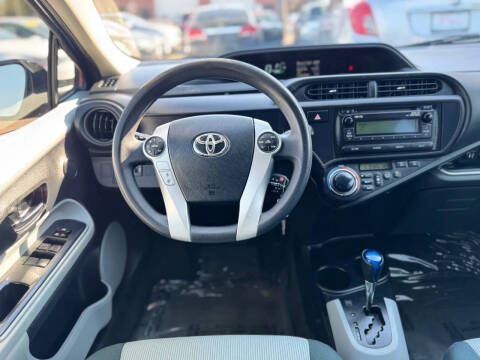 2014 Toyota Prius c