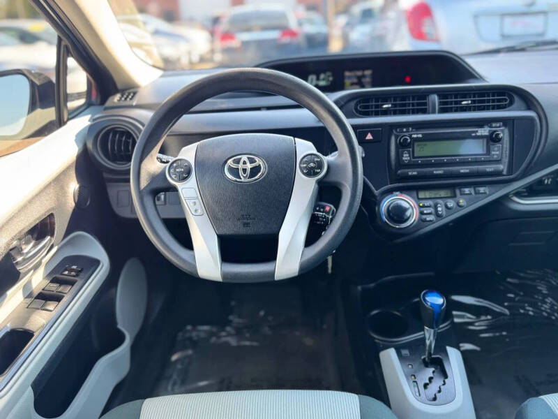2014 Toyota Prius c