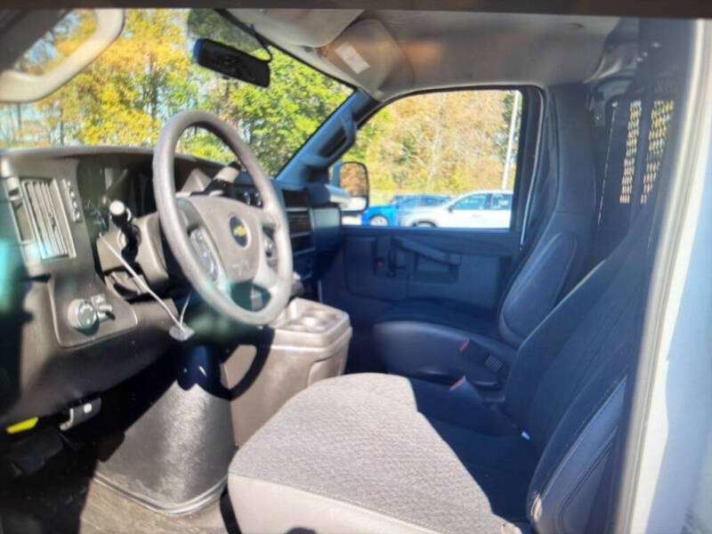 2024 Chevrolet Express 2500