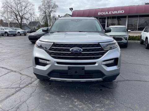 2023 Ford Explorer XLT