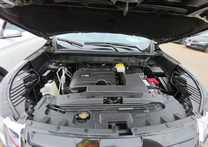 2022 Nissan Pathfinder SV